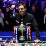 Ronnie O’Sullivan celebrates his victory in the 2022 World Snooker Championship.